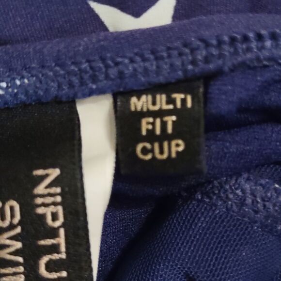 Niptuck Women's size 4 blue white star print shirred one piece swimsuit - Picture 5 of 7